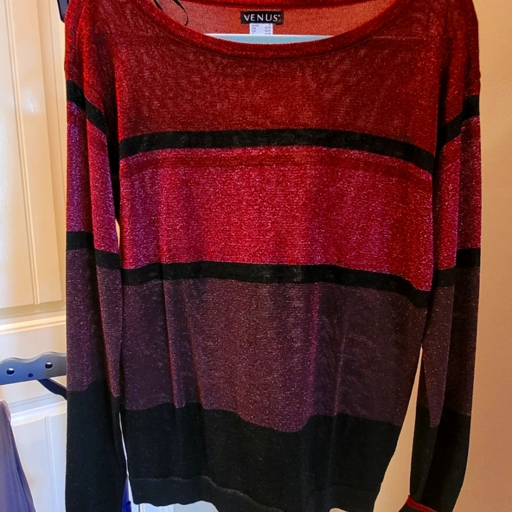 Sweater with shimmer detail